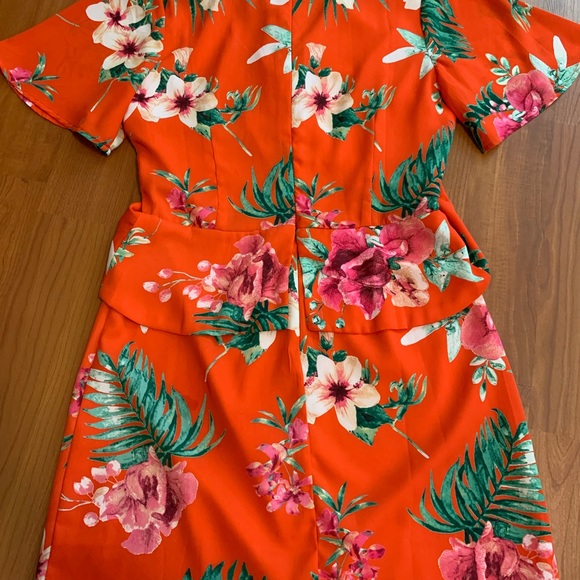 Floral dress - Picture 2 of 4